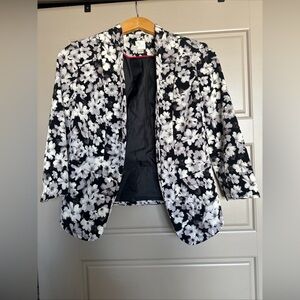 LC Lauren Conrad Black and White Floral Blazer